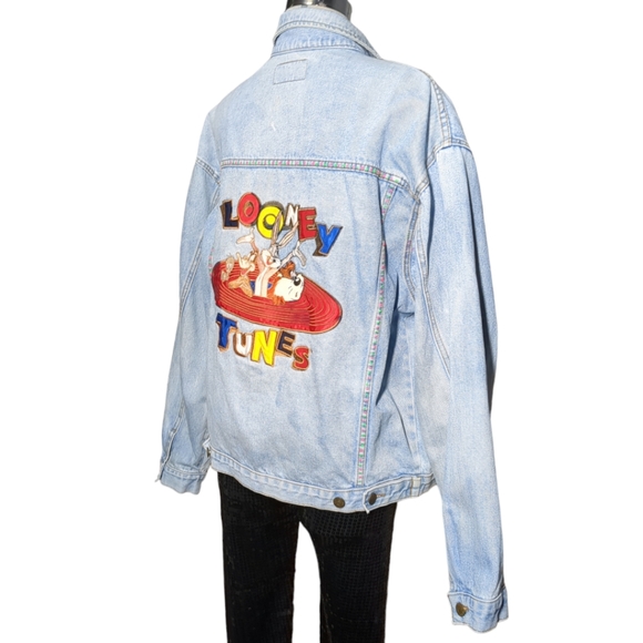 Top Line Looney Tunes Blue Denim Embroidery Back Size XL - Picture 2 of 16
